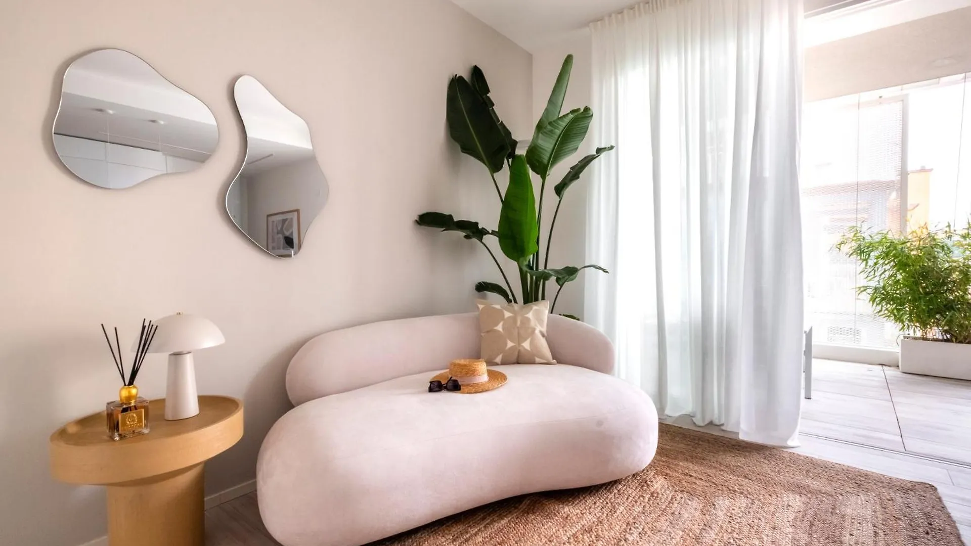 Vibra Tahiti Superior Apartment Lido di Jesolo Italy